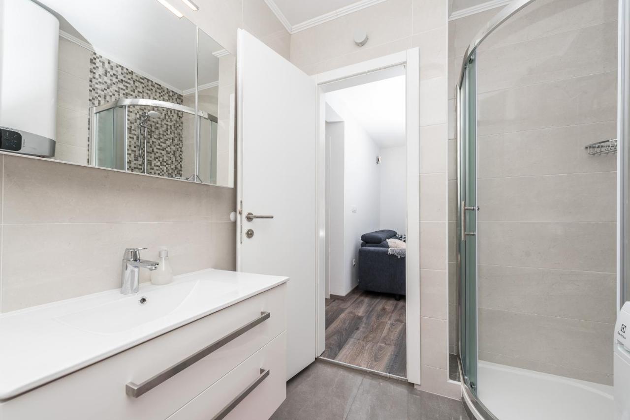 Apartments Janice Pakoštane Dış mekan fotoğraf