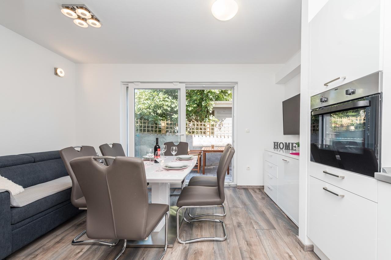 Apartments Janice Pakoštane Dış mekan fotoğraf