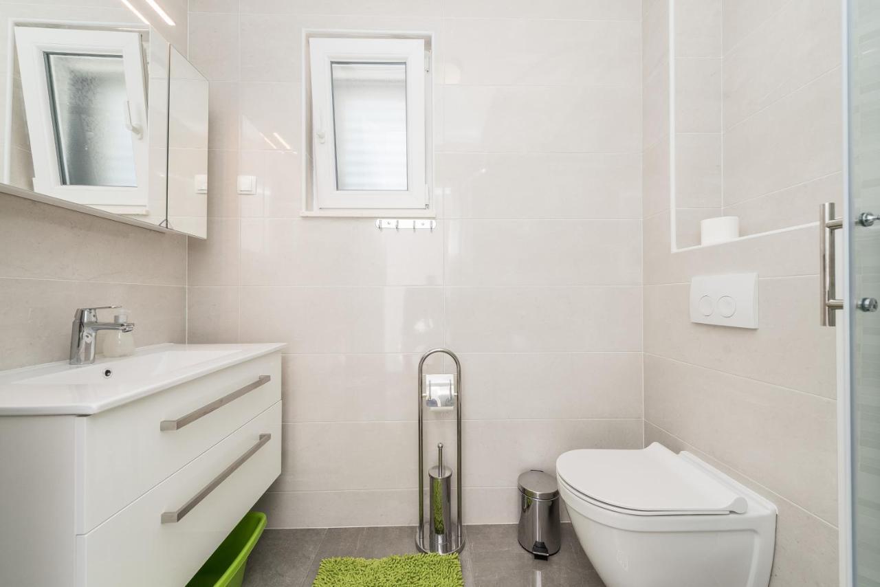 Apartments Janice Pakoštane Dış mekan fotoğraf