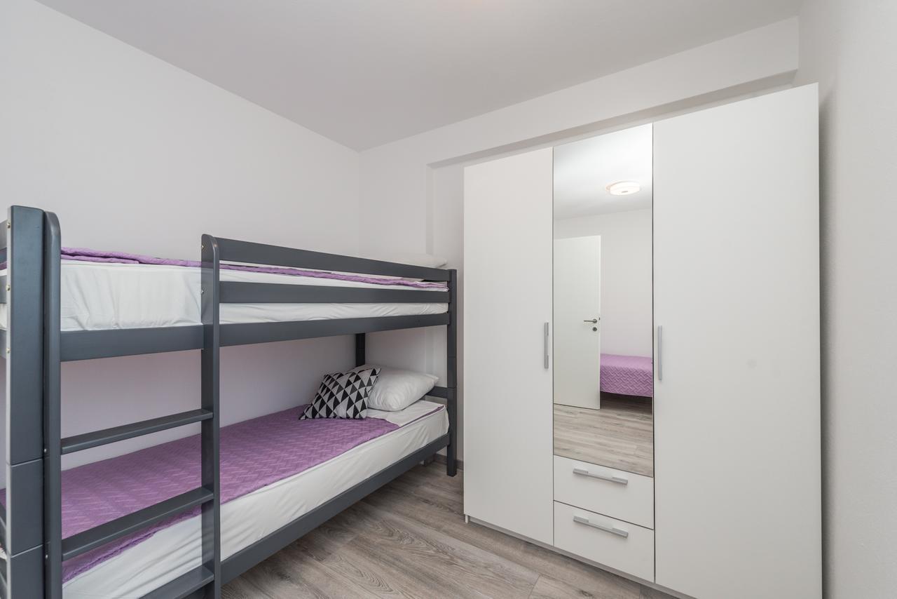 Apartments Janice Pakoštane Dış mekan fotoğraf
