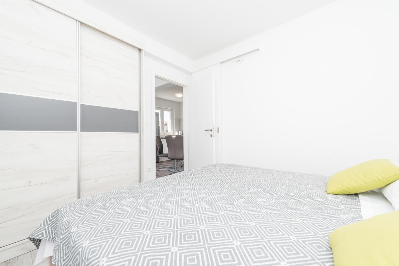 Apartments Janice Pakoštane Dış mekan fotoğraf